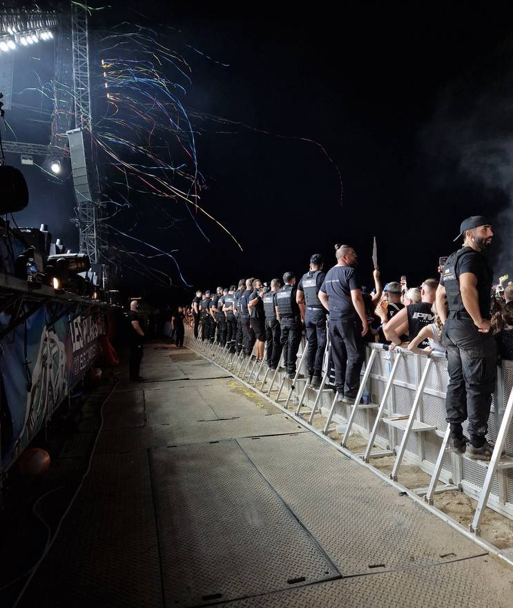 Dispositif MSG Sécurité en barrièrage de concert