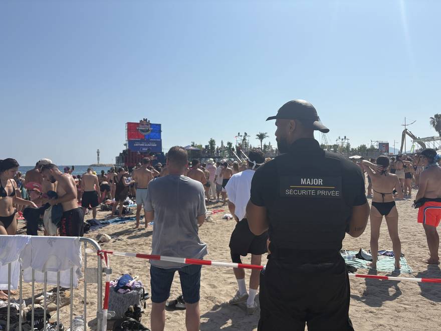 Sécurité d'un festival de plage à Cannes
